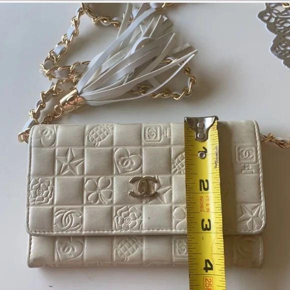 Chanel Precious Symbol - Picture 11 of 11